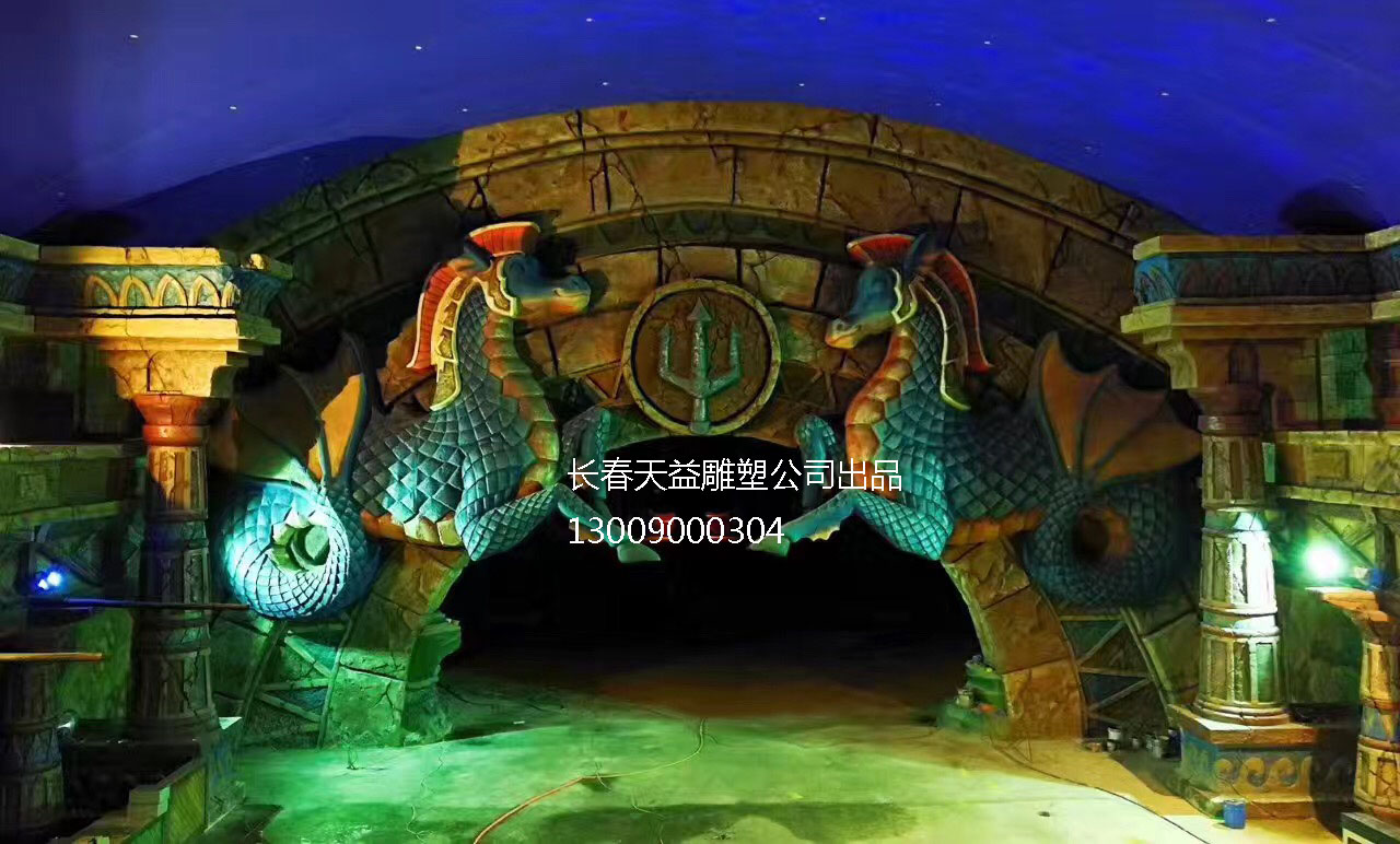 作品中心